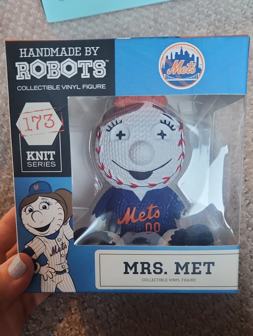 Handmade by Robots Mrs. Met Knit Series Collectible Vinyl Figure - Blue/White